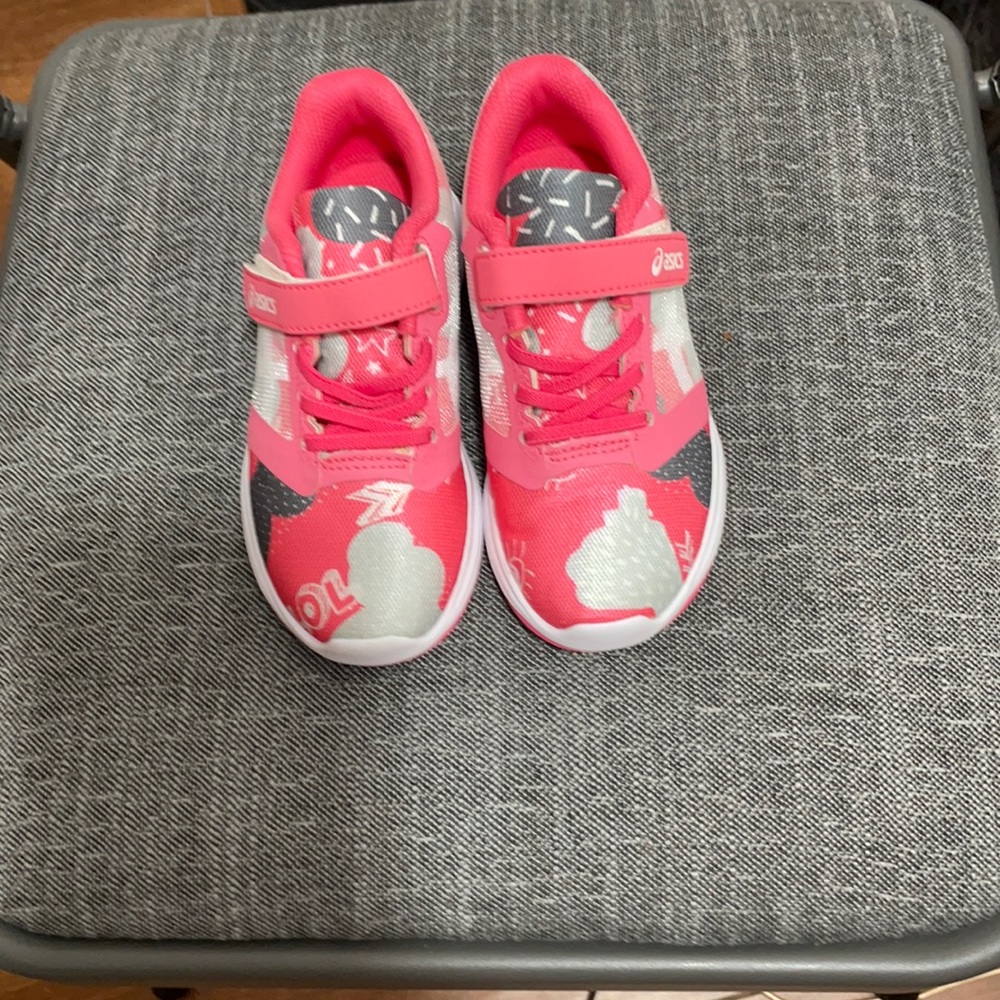 Brand New W/O tags Girls Athletic shoes